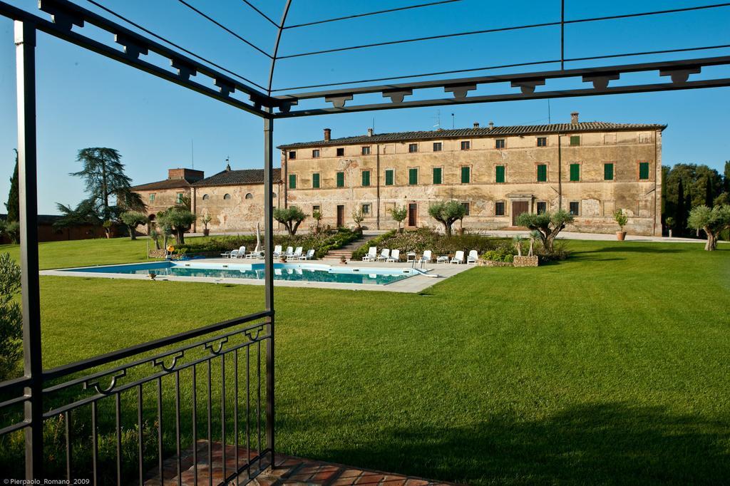 Tenuta Di Petriolo Guest House Torrita di Siena Bagian luar foto
