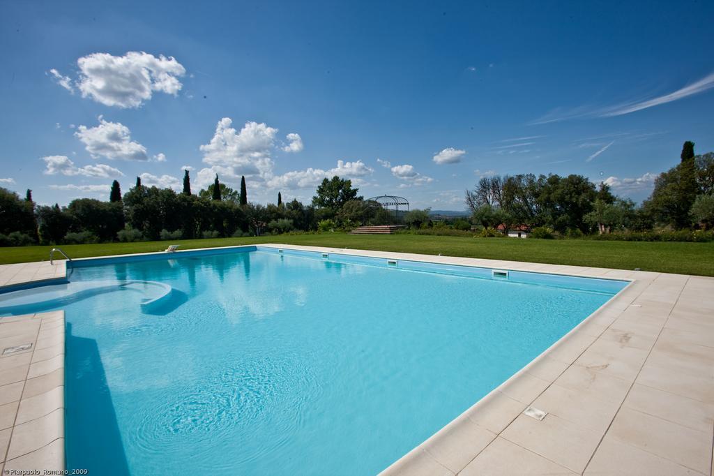 Tenuta Di Petriolo Guest House Torrita di Siena Bagian luar foto
