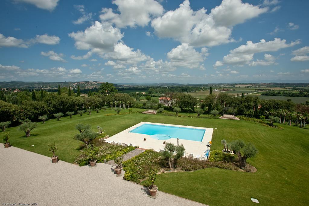 Tenuta Di Petriolo Guest House Torrita di Siena Bagian luar foto