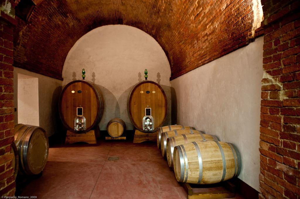 Tenuta Di Petriolo Guest House Torrita di Siena Bagian luar foto
